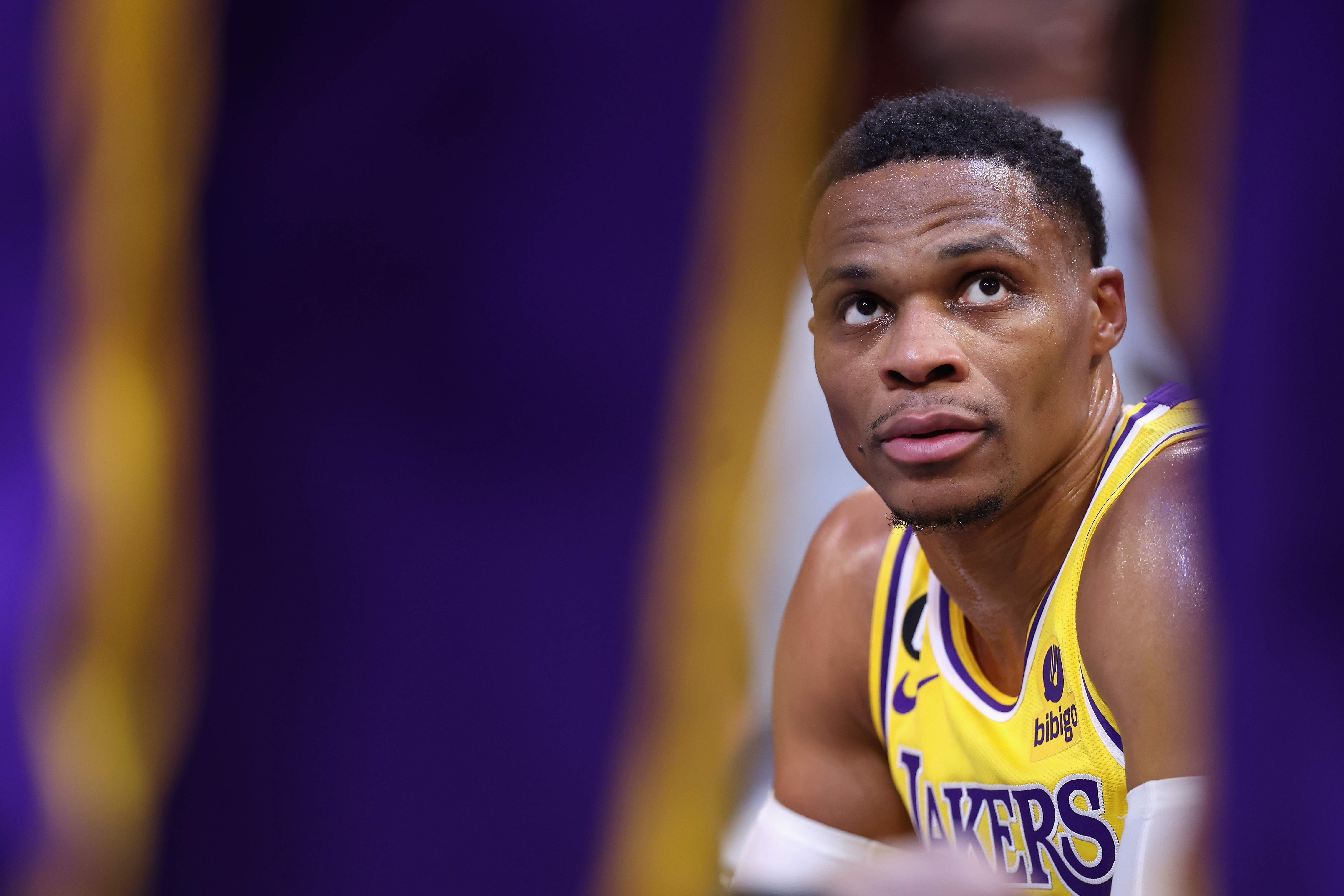 Los Angeles Lakers v Phoenix Suns