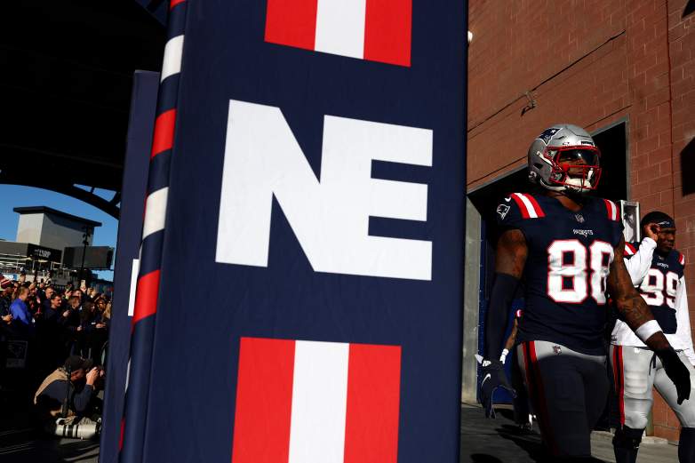 Los Angeles Rams v New England Patriots
