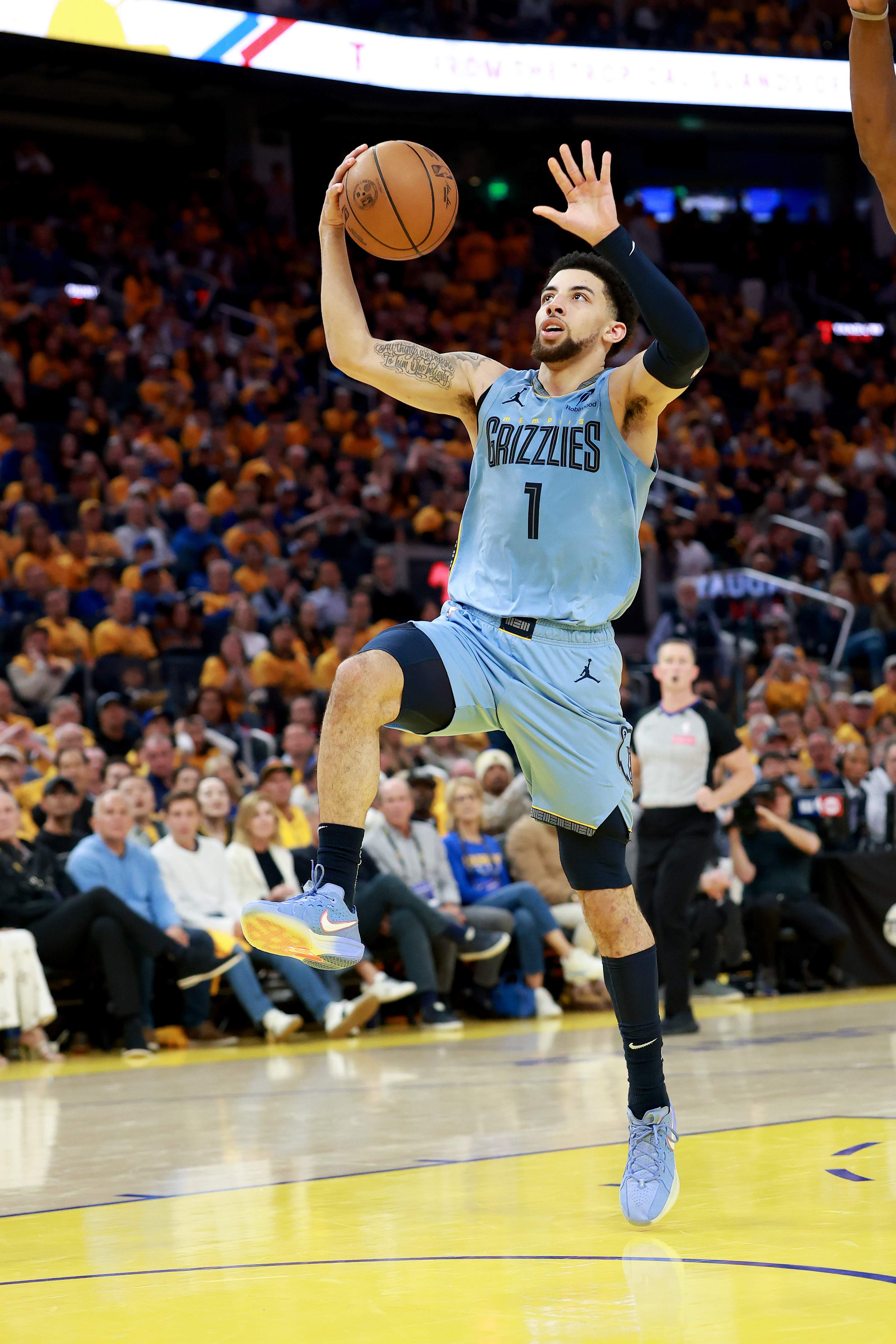 Memphis Grizzlies v Golden State Warriors - Play-In Tournament