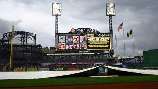Why is the Mets-Pirates Game Delayed Today? When Will it Start Again?