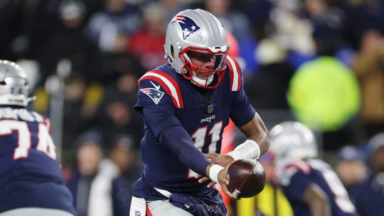 Miami Dolphins v New England Patriots - NFL 2025