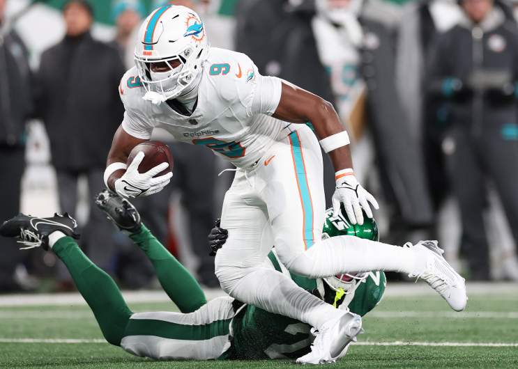 Miami Dolphins v New York Jets