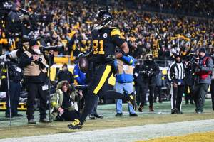 Miami Dolphins v Pittsburgh Steelers - NFL 2025