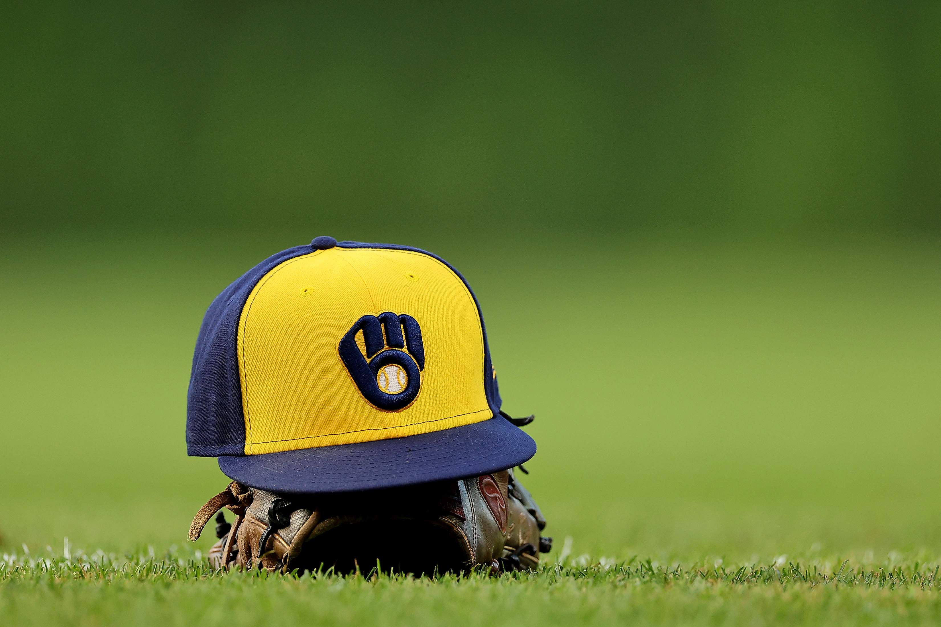 Milwaukee Brewers v Chicago Cubs