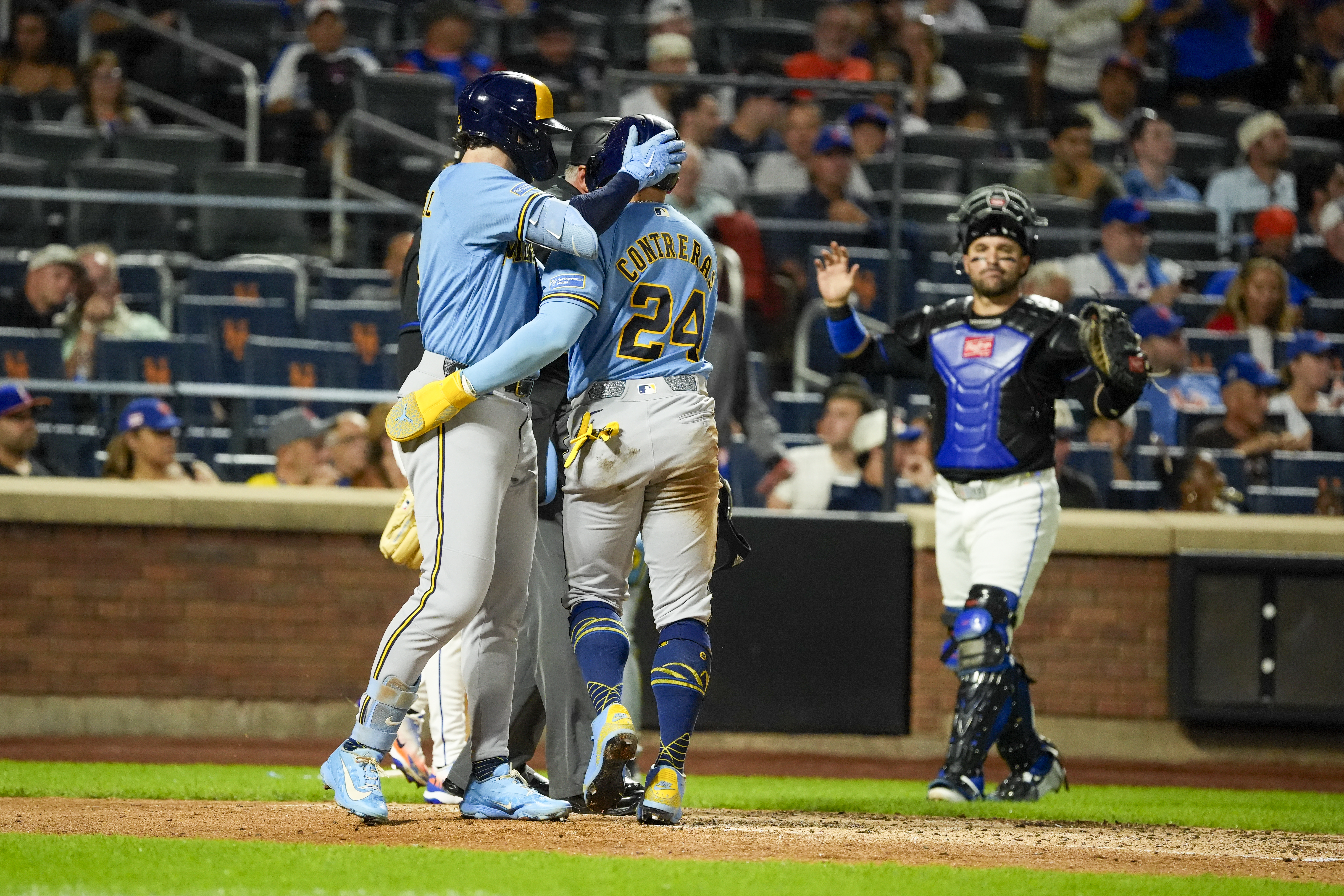 Milwaukee Brewers v New York Mets