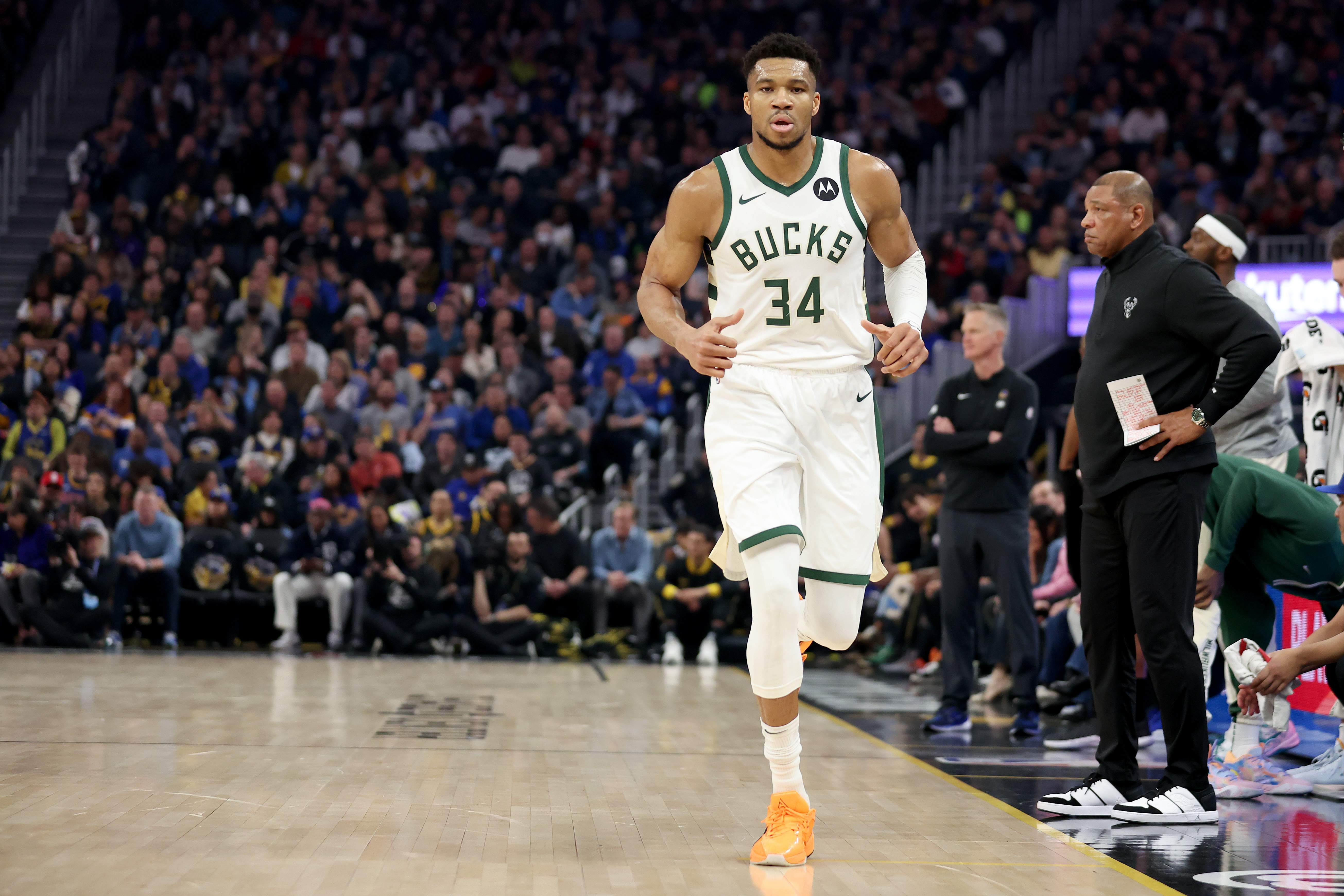 Milwaukee Bucks v Golden State Warriors