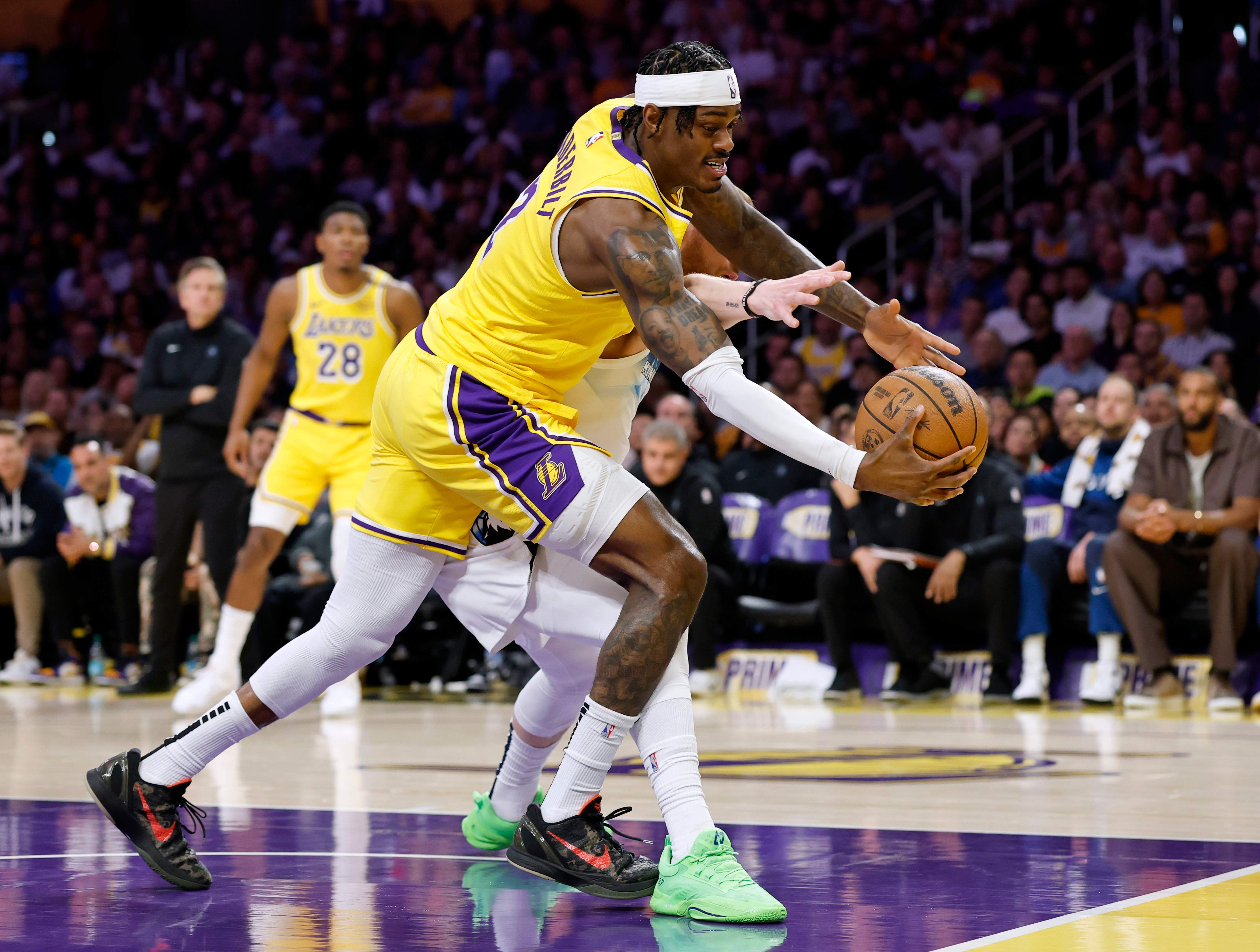Minnesota Timberwolves v Los Angeles Lakers