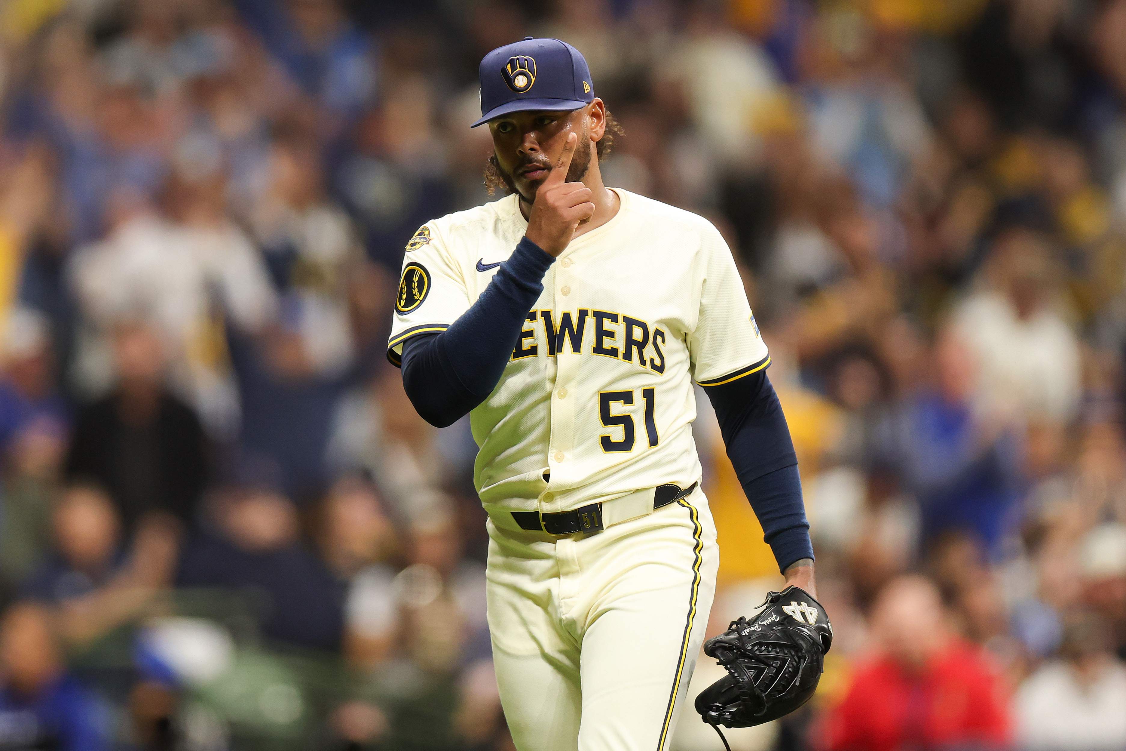 National League Championship Series - Los Angeles Dodgers v Milwaukee Brewers - Game Two