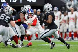 New Orleans Saints Trade Veteran Linebacker for Running Back Depth