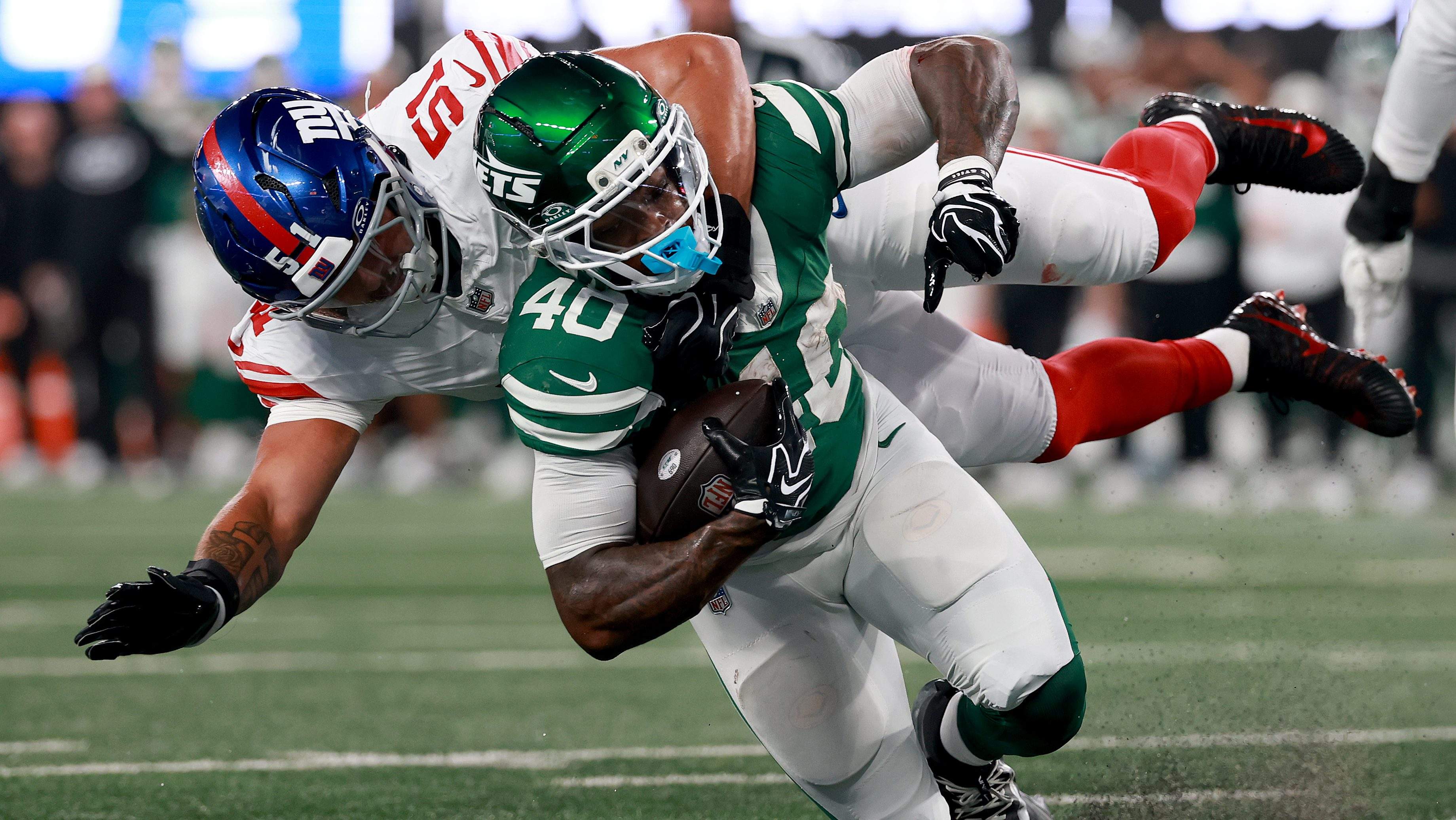 new-york-giants-v-new-york-jets-east-rutherford-new-jersey-e1787998220939.jpg?quality=65&strip=all