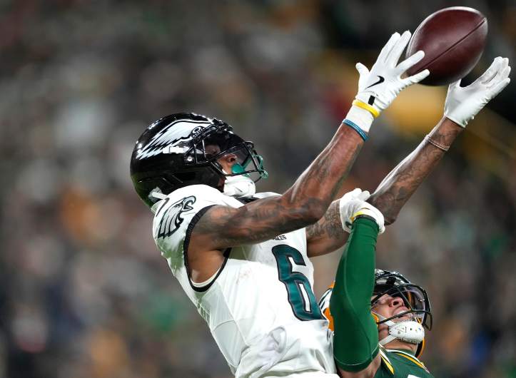 Philadelphia Eagles v Green Bay Packers