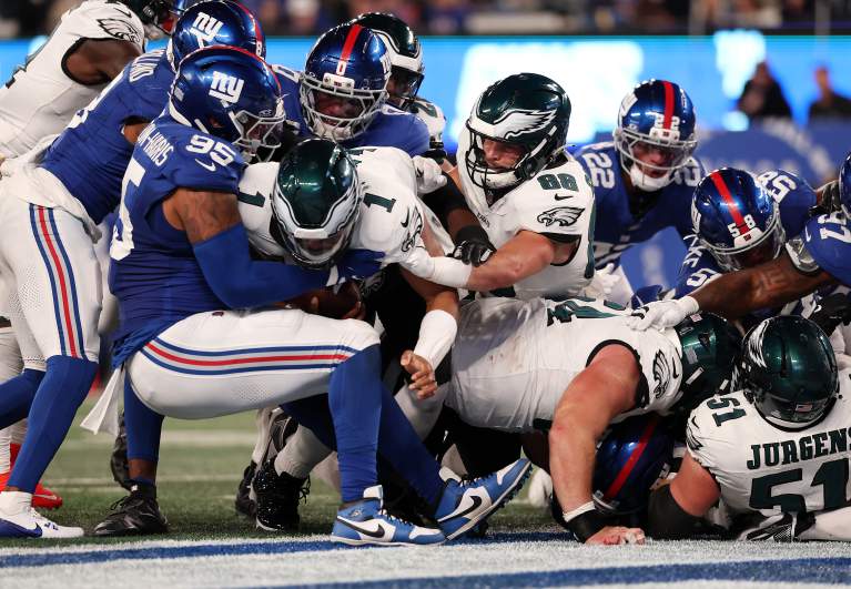 Philadelphia Eagles v New York Giants