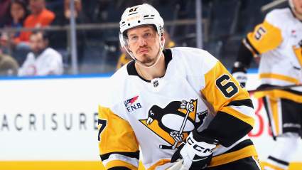 NY Rangers Trade Pitch Lands Penguins 35-Goal Star Winger