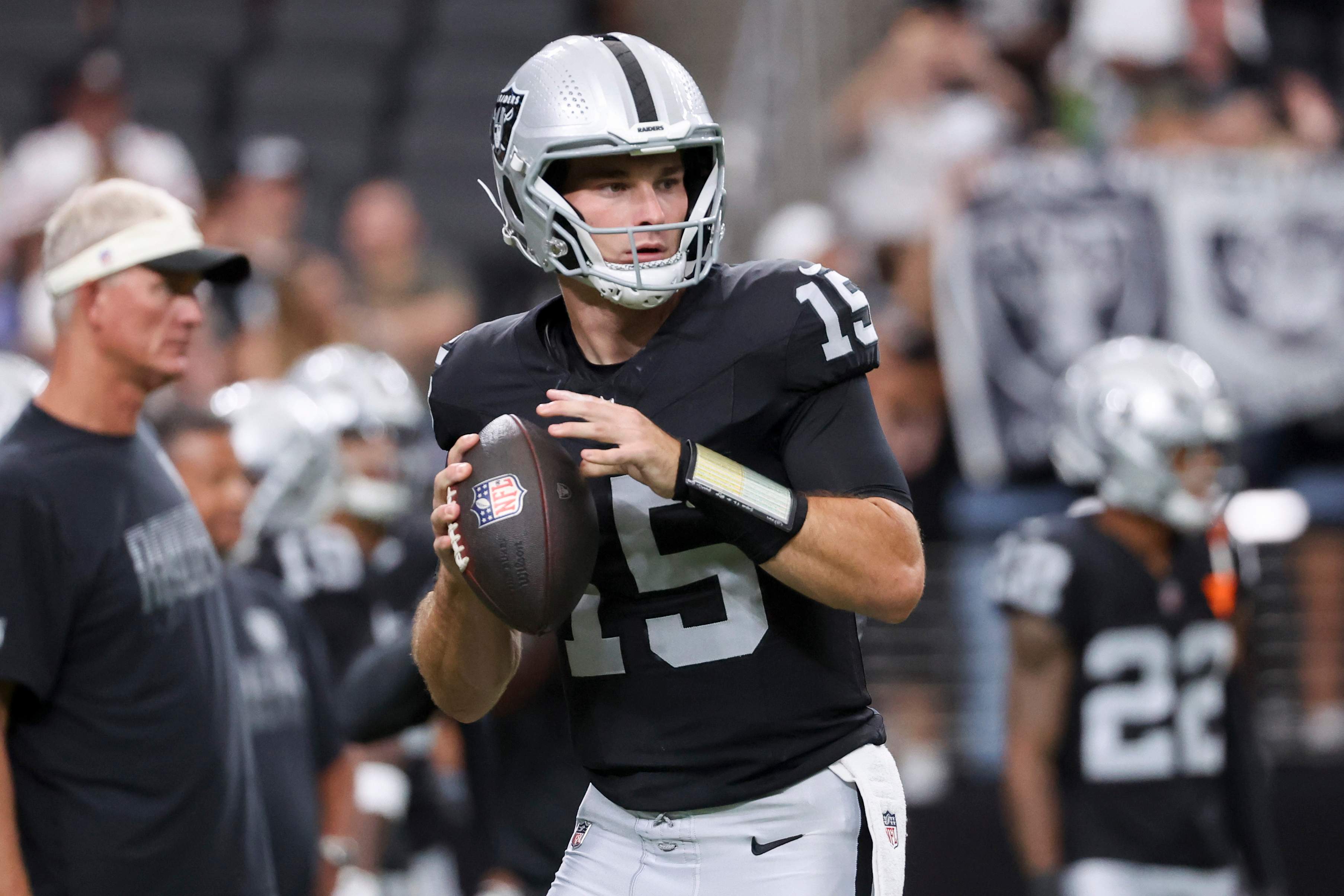 Raiders QB Fernando Mendoza