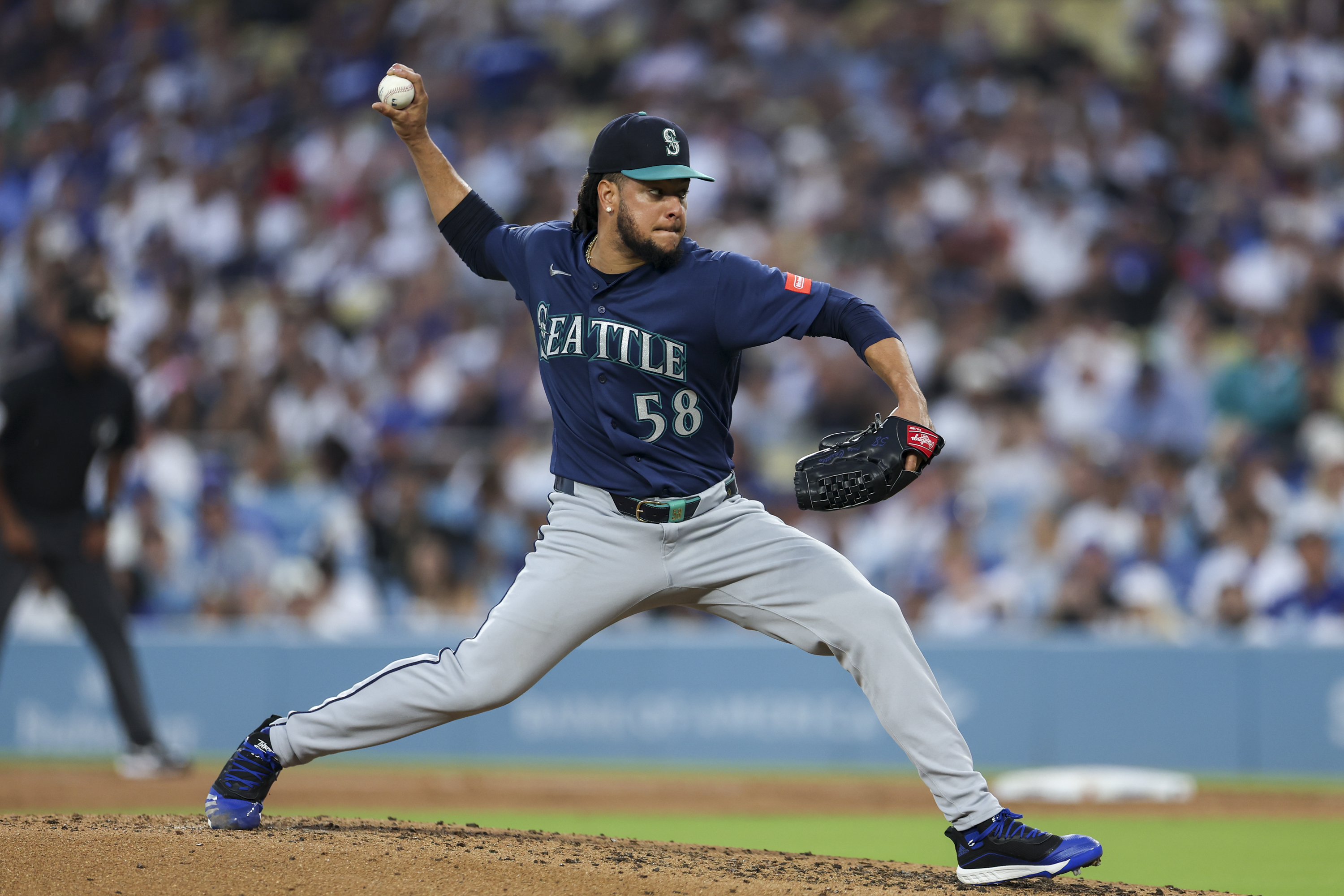 Mariners Castillo Contract Trade