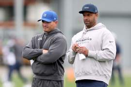 Seahawks Dealt Concerning News on Controversial $14 Million Starter as NFL Rumors Intensify