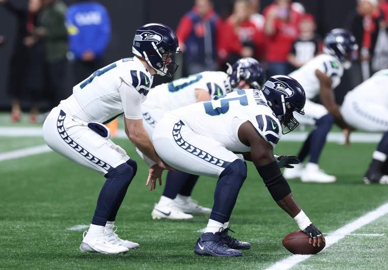 Seattle Seahawks Oluwatimi Lions