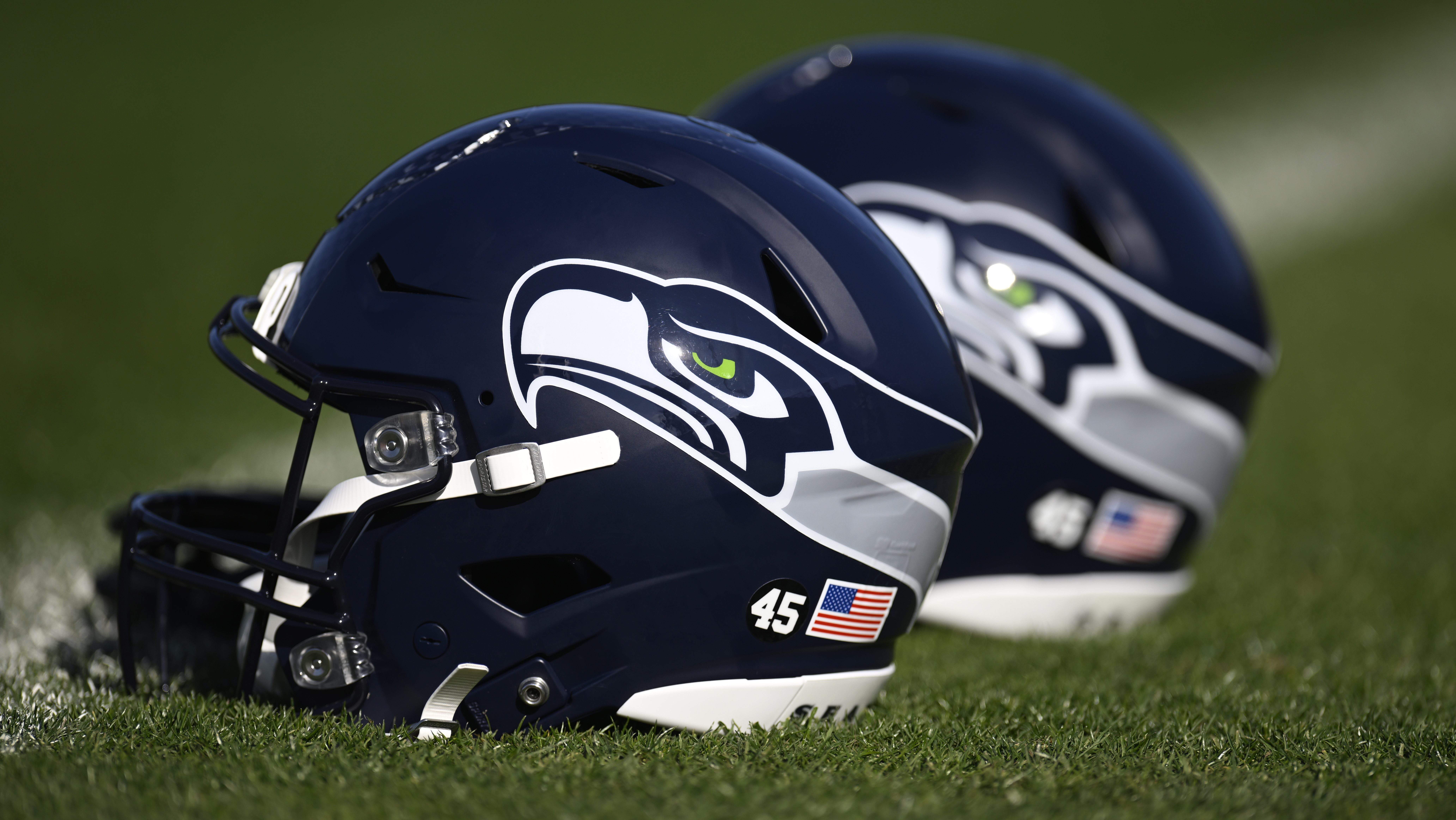Former Texans Linebacker Joins Super Bowl Champion Seahawks