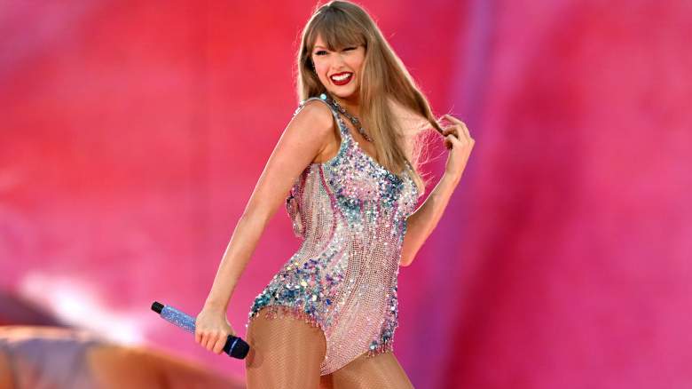 Taylor Swift continues her career