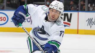 Former Canucks Defenseman Retires After 10 NHL Seasons