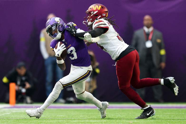 Washington Commanders v Minnesota Vikings - NFL 2025