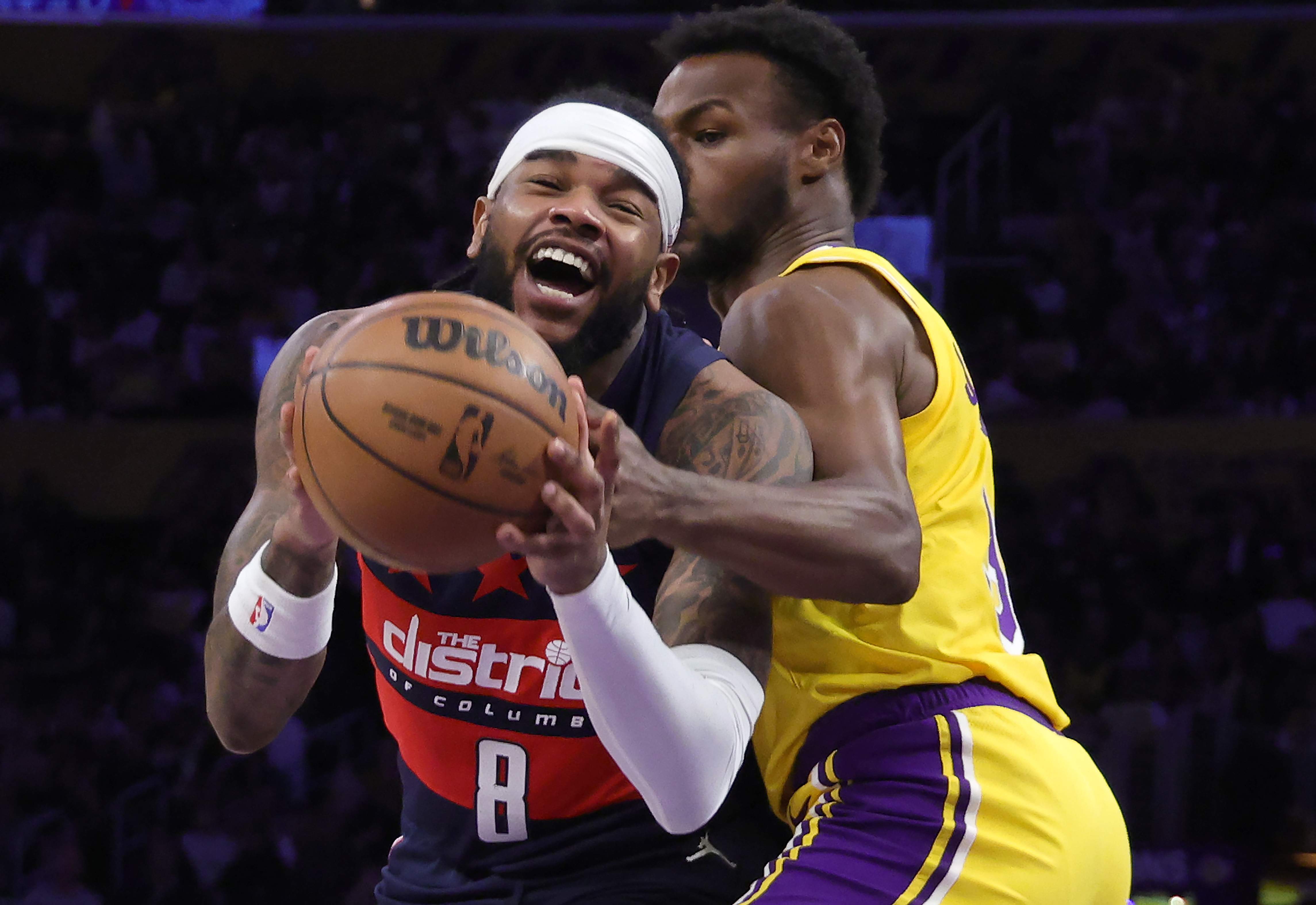 Washington Wizards v Los Angeles Lakers