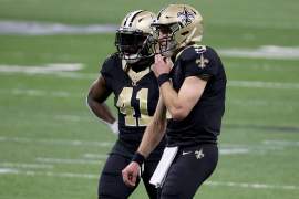 Alvin Kamara Sends 2-Word Tribute After Drew Brees Hall of Fame Speech