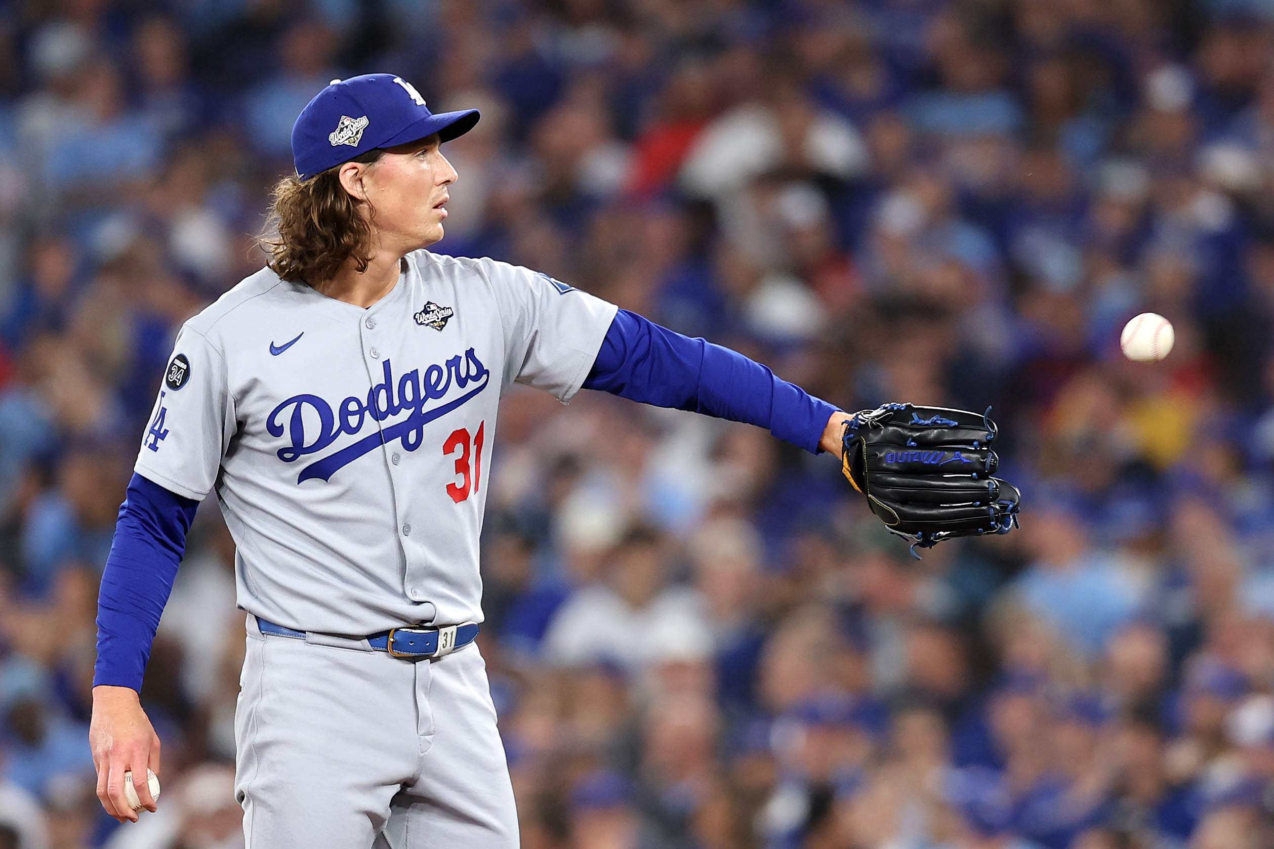 World Series - Los Angeles Dodgers v Toronto Blue Jays - Game Six