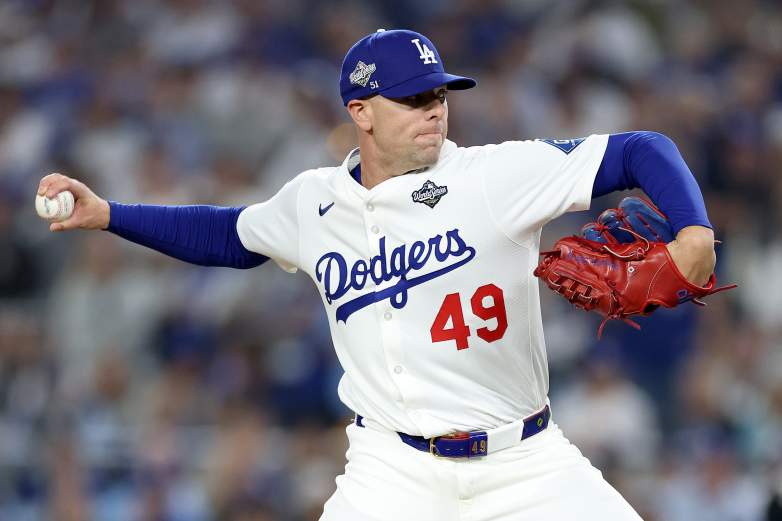 World Series - Toronto Blue Jays v Los Angeles Dodgers - Game Three