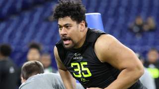 Texans Agree to Deal With 6-Foot-3, 305-Pound Former Jets Defensive Tackle
