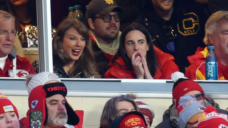 Taylor Swift (L) talks with Caitlin Clark (R) of the Indiana Fever
