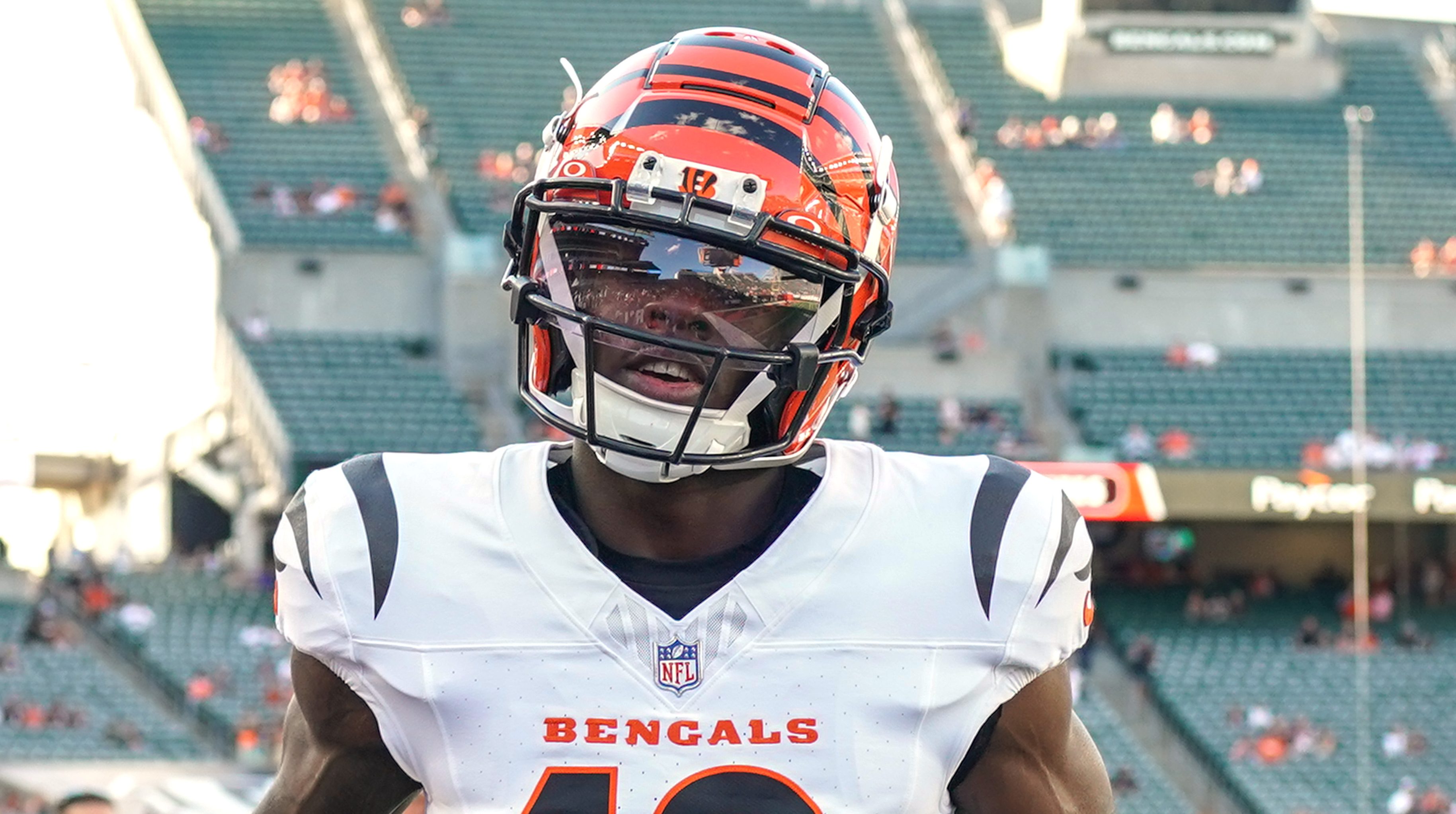 NFL Cincinnati Bengals ユニフォーム ジョーバロウ　激レア Ex-Bengals Wide Receiver Joins Division Rival Before Week 3