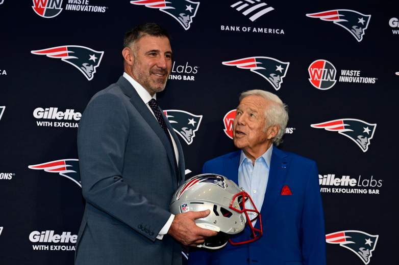Mike Vrabel Robert Kraft New England Patriots