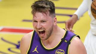 NBA Trade Rumors: Lakers, Warriors, Anthony Davis & More Media Day Issues