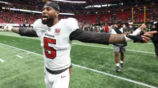 49ers Urged to Sign $80 Million Pro Bowl Defender