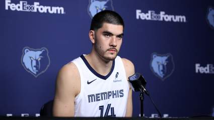 Grizzlies Give Positive News on Zach Edey’s Health