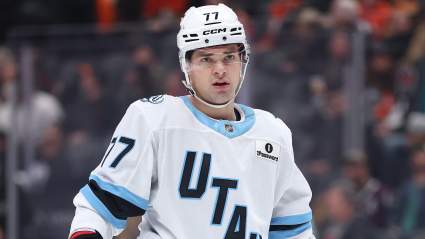 Bruins assistant GM fought to acquire Peterka this summer