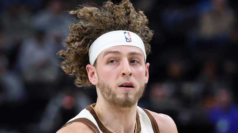 Brandin Podziemski #2 of the Golden State Warriors