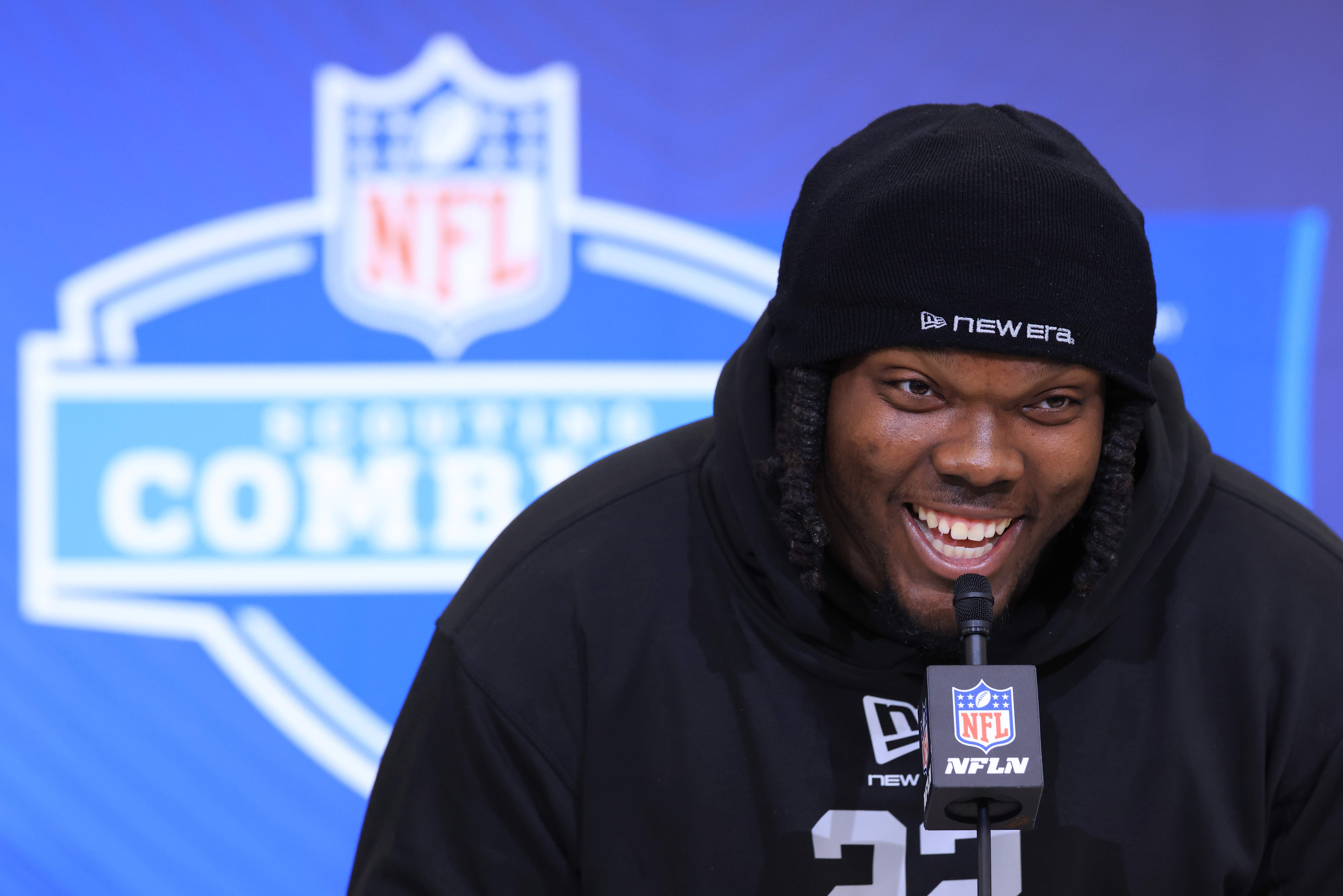 Why Saints' 52 Christen Miller Has Different-Looking Helmet Than Teammates