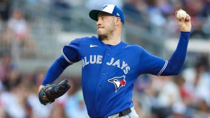 Blue Jays Get Bad Injury News on 14-Year Veteran Pitcher During Royals Series