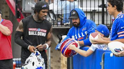 8-Year Veteran Defender Shares Lofty Comparison to Bills D-Line