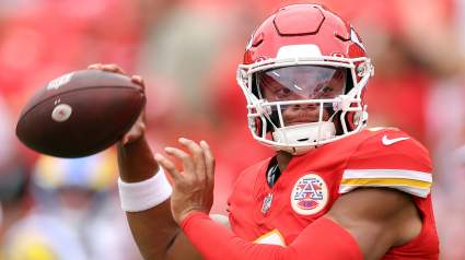 Chiefs Trade Pitch Flips Justin Fields for $15 Million Pass-Rusher