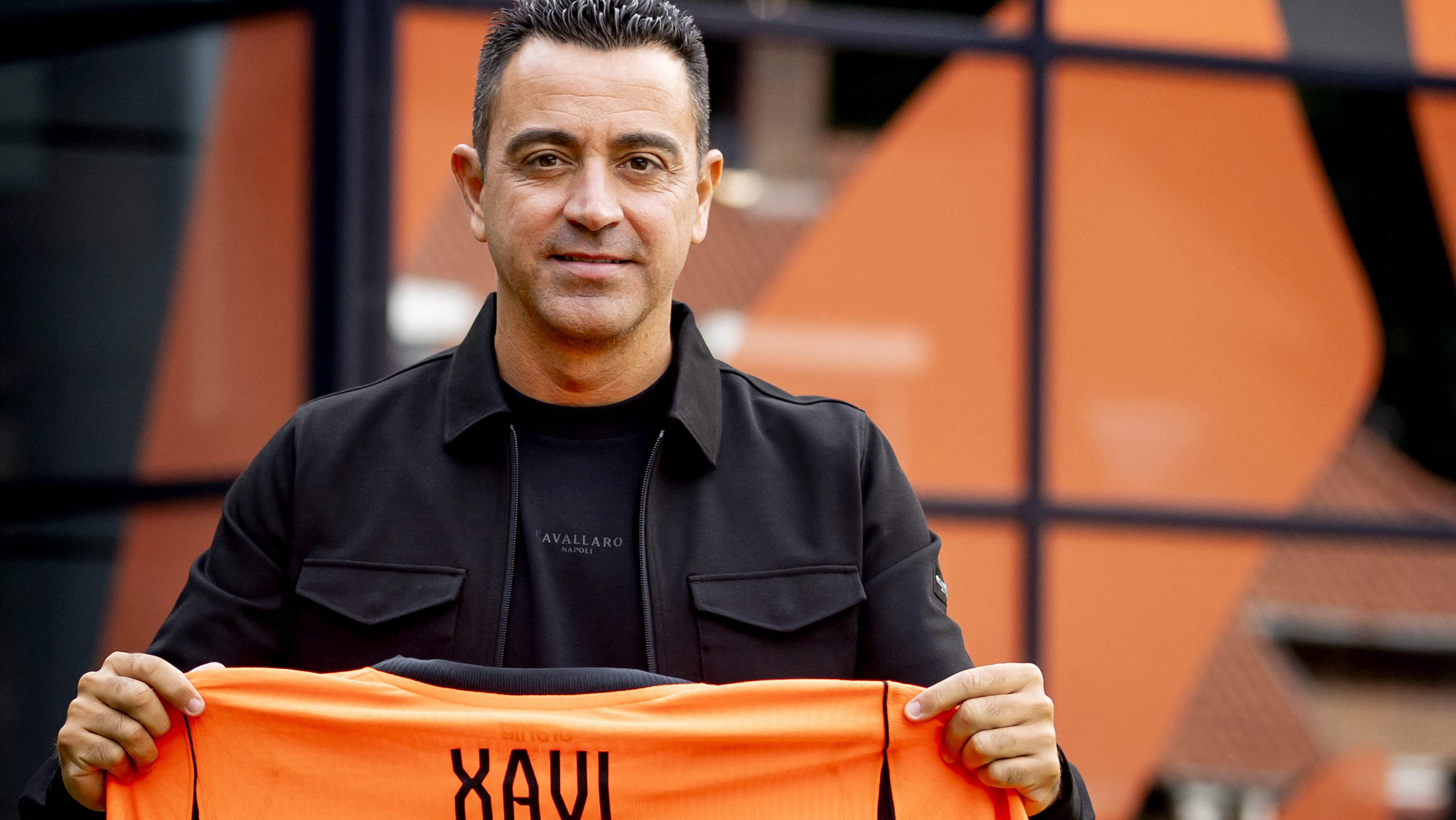 Photo: heavy.com Memphis Depay Omitted from Xavi Squad for Nations League Matches