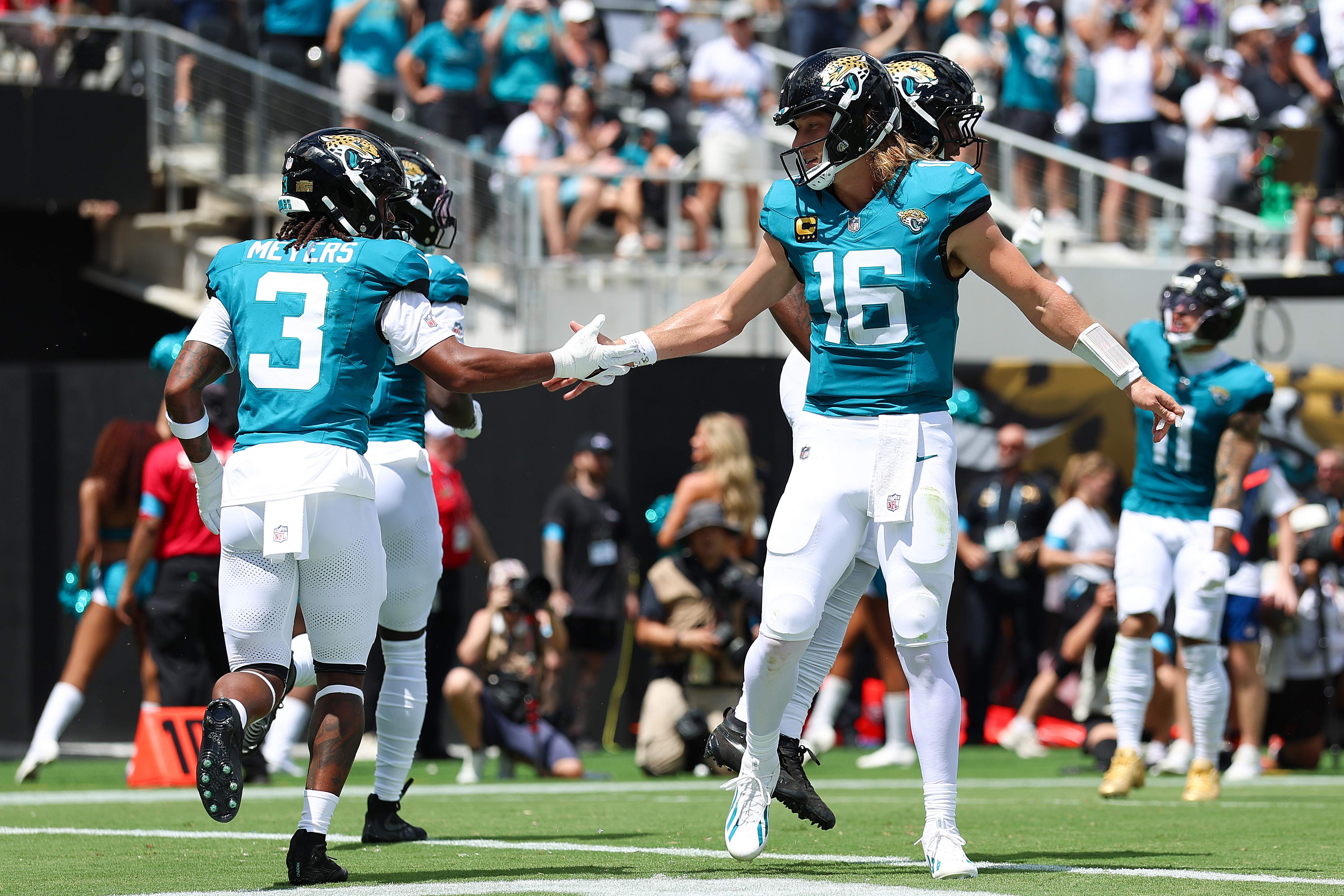 Trevor Lawrence Makes Announcement After Jaguars' Week 1 Win