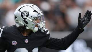 Klint Kubiak Provides Key Update on Injured Raiders Rookie
