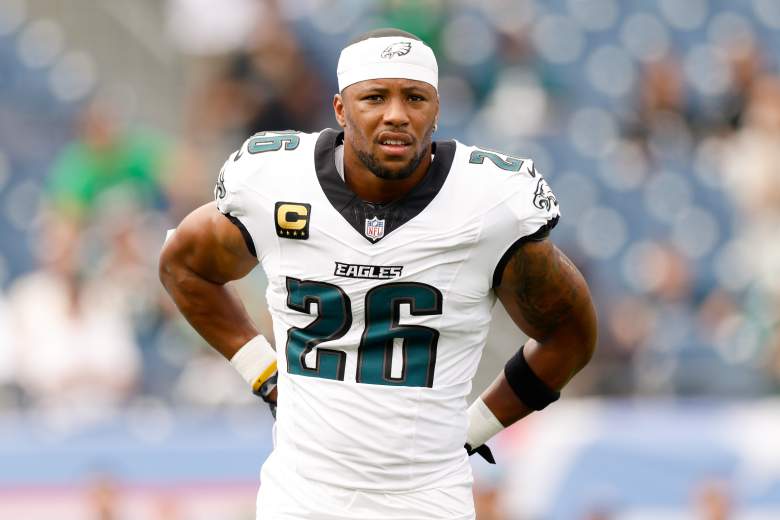 Saquon Barkley in pregame for the Eagles.