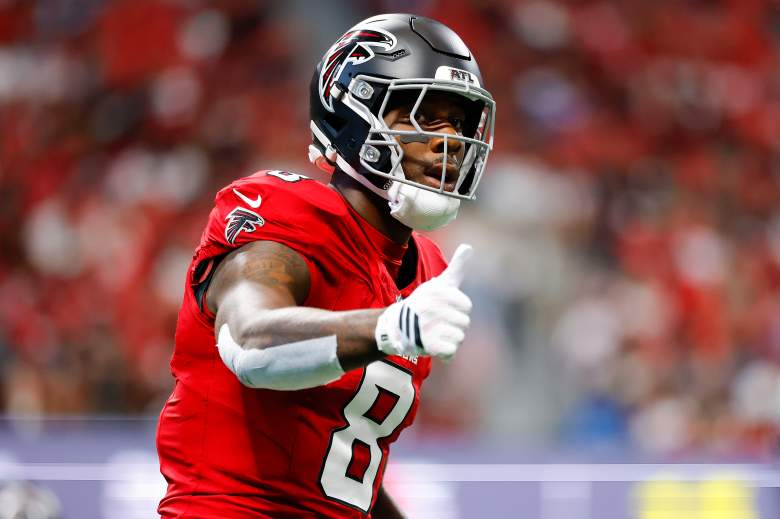 Kyle Pitts plays in Week 2 for the Falcons against the Panthers.