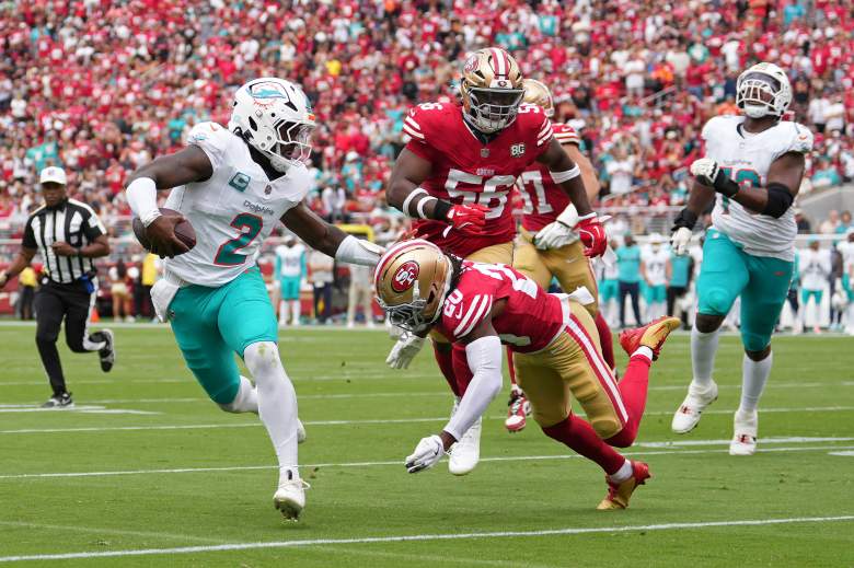 Malik Willis runs against Upton Stout on Sunday in Week 2.