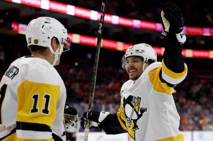 Pittsburgh Penguins Set All-Time NHL Record in 7-0 Win Over Flyers