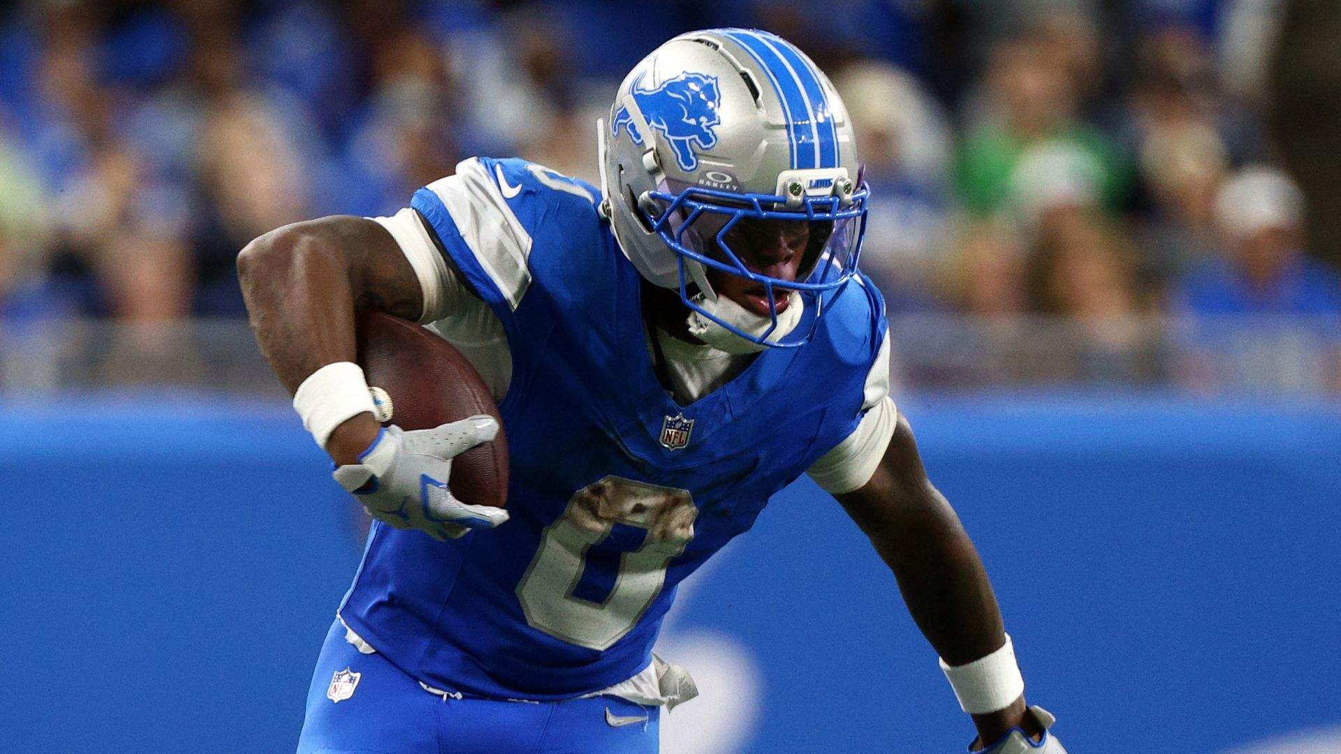 Lions' Jahmyr Gibbs Leads NFL RBs in One Key Week 1 Stat